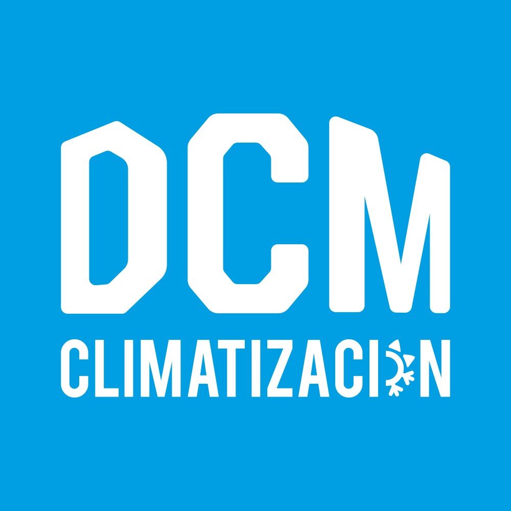 Logo DCM climatización. Mantenimiento de aires acondicionados
